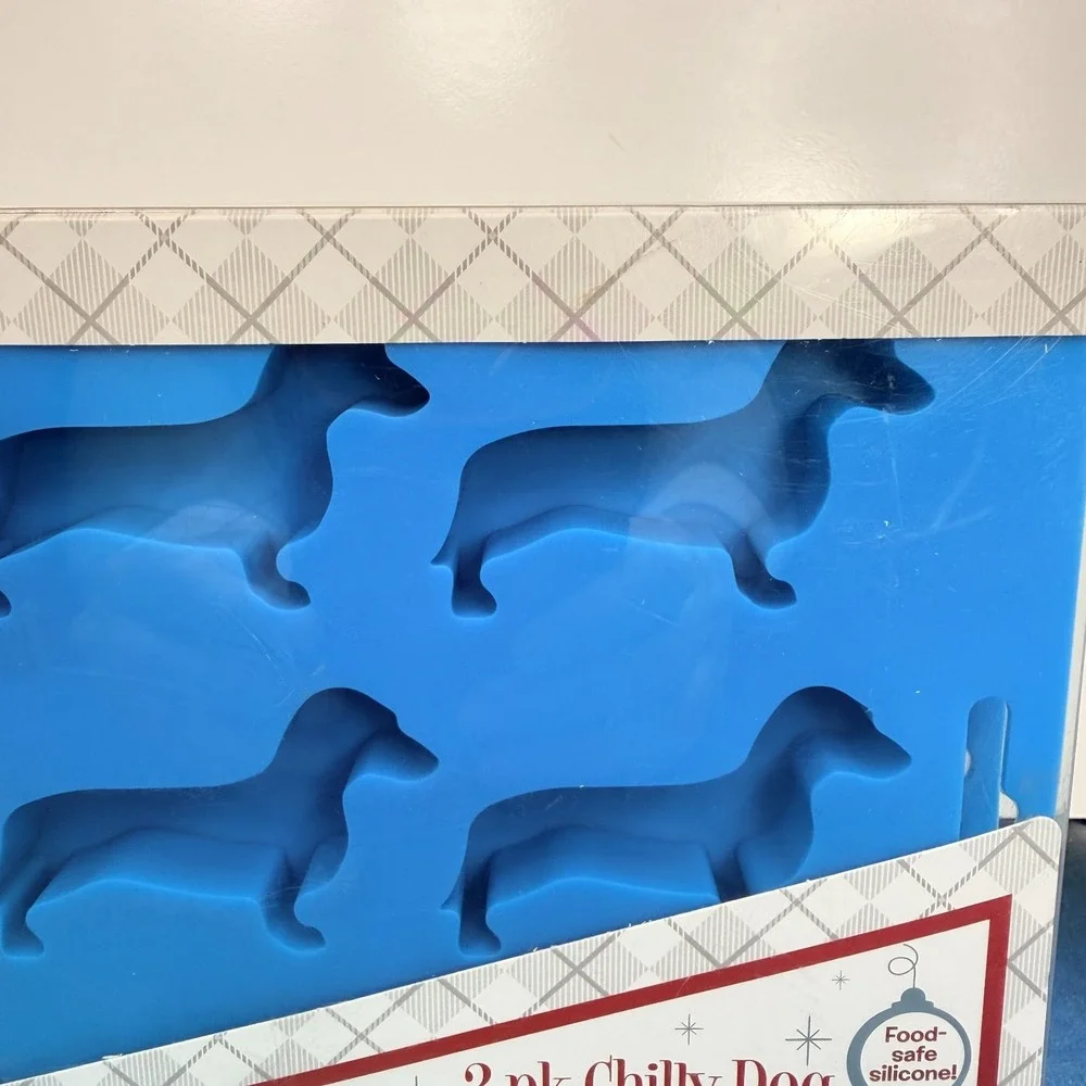 Wembley Presentville Chilly Dog Ice Tray 2 Pack Blue Silicone Dachshund Mold NEW